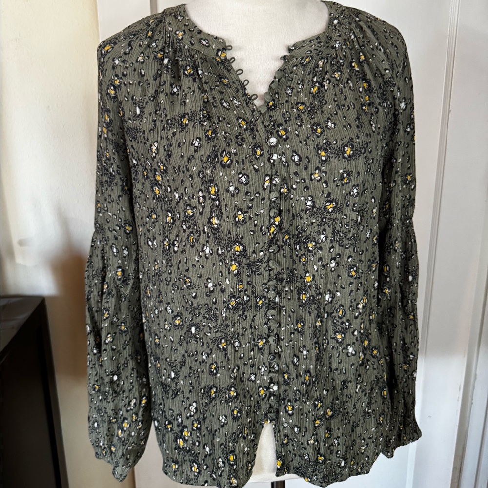 WHBM Trumpet Bell Sleeve Blouse Crepe Peasant Professional Business Casual